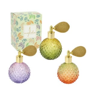 Bottiglia profumo vetro 3 colori assortiti  9×10,5 c/astuccio