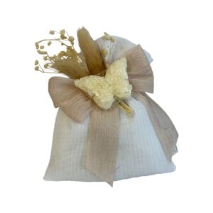 Sacchetto porta confetti con sapone a farfalla decorata